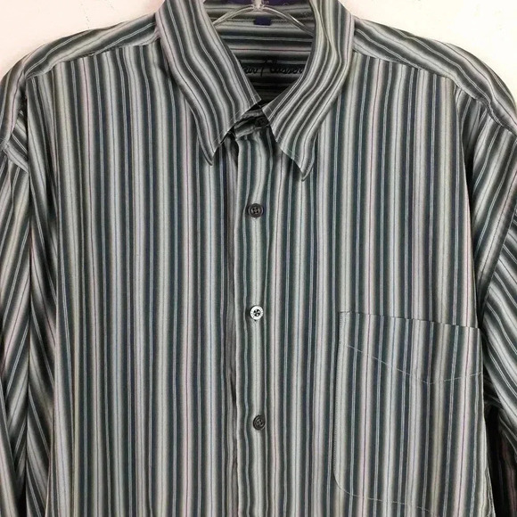Allen Flusser Button down Size Large EUC - Picture 2 of 6